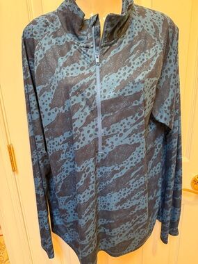 Reel Life Cheetah Blue and Charcoal Quarter-Zip Pullover NWT